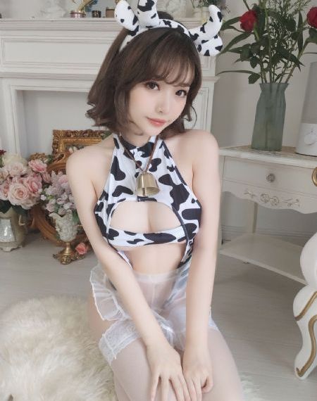 一边亲一脱一边摸一边桶免费观看_HD免费观看韩国