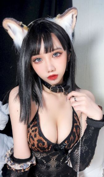 吐血推荐极品学院派美女酒店私拍_4K在线观看高清