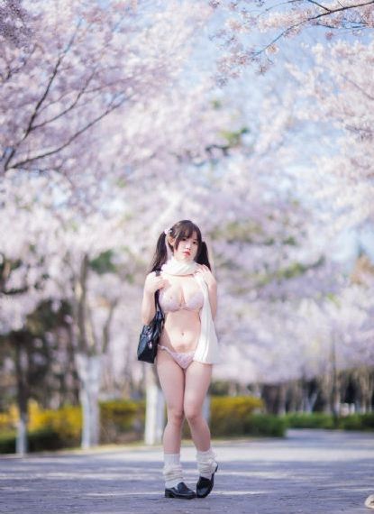 国产精品美女视频免费_超清在线手机播放